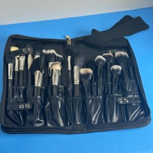 Pownyeon Black Makeup Brush Set with Case
